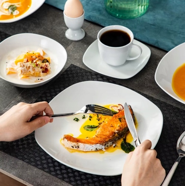 Елегантний білий порцеляновий обідній сервіз на 6 осіб, 50 предметів