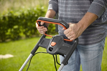 Електрична газонокосарка GARDENA PowerMax 1400 Вт (5034)