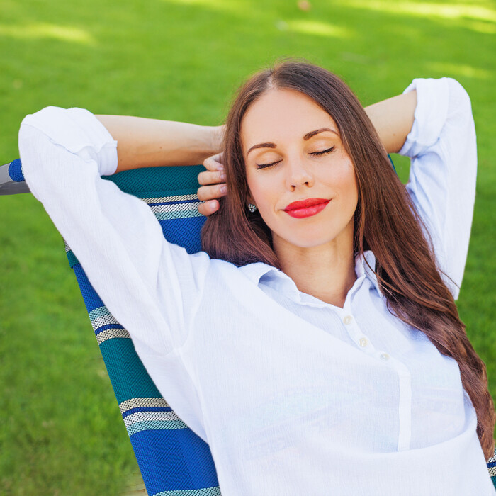 Relaxdays Folding Lounge Chair with Neck Pillow