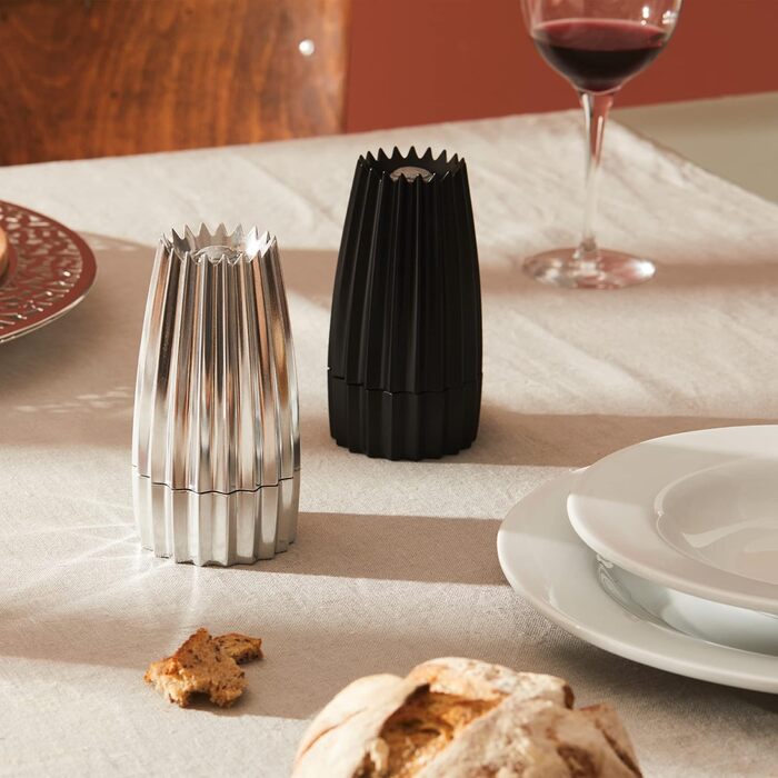 Млин для солі, перцю та спецій Alessi WAL03 B, литий алюміній, чорний, 7,5x7,5x14,2 см