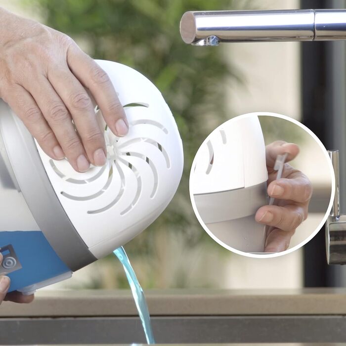 UniBond AERO 360° Moisture Absorber, extremely absorbent dehumidifier, prevents condensation, mold, and musty odors, refillable condensation absorber, 1 device including 1 refill tablet 450g