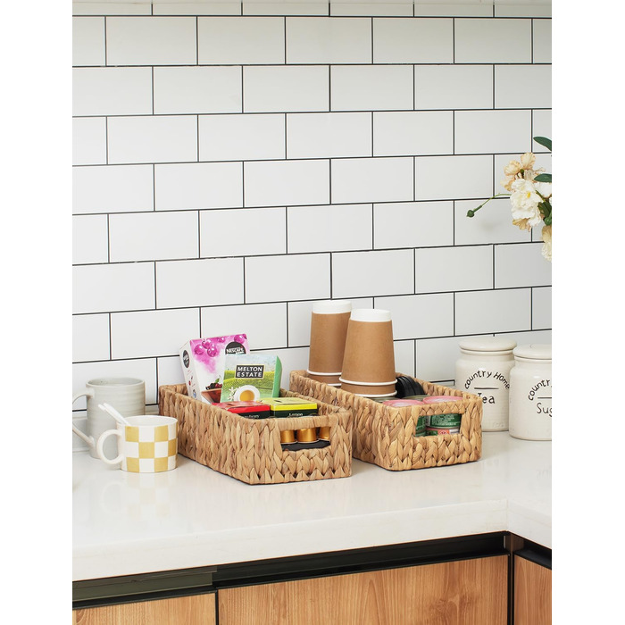 StorageWorks Woven Water Hyacinth Baskets, 2-Piece Set - Storage Baskets Woven from Water Hyacinth, 33x21x18cm Water Hyacinth Storage Basket Rectangular Shelf Basket with Double Handle for Gifts (Natural Color (Water Hyacinth), 28.5cm*19cm*9cm)