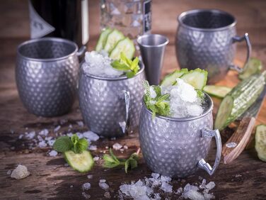 Набір для коктейлів Buddy's Bar Moscow Mule: 2 мідні келихи 500 мл, барна ложка 27 см, джигер 5 cl, чорна преса для лайма, подарункова упаковка, харчова нержавіюча сталь, 4 предмети