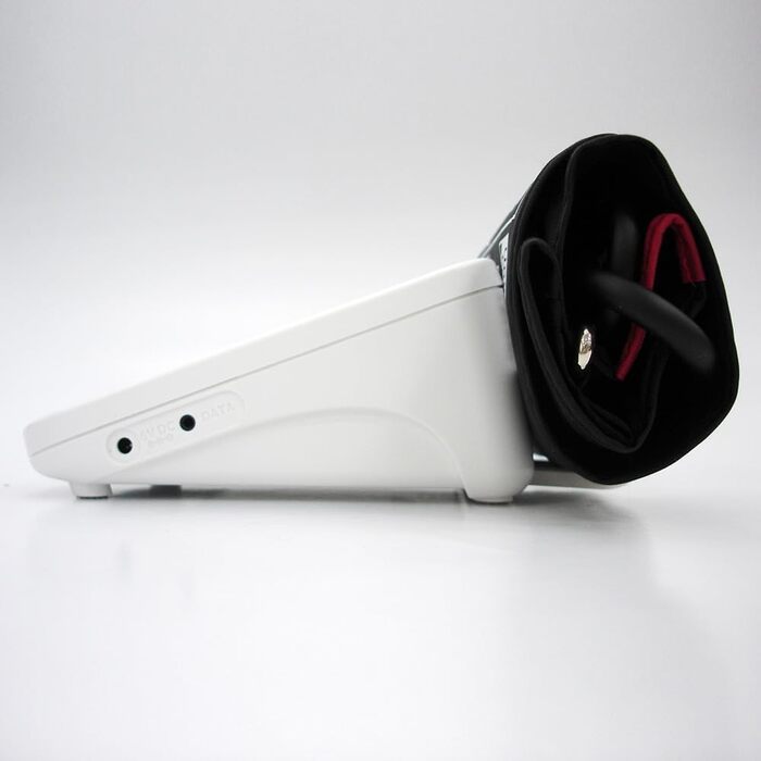 Тонометр ROSSMAX X5 BT з Bluetooth – вимірювання на плечі, автоматичний, клінічно перевірений. Виявлення AFib та PC, LCD-дисплей.