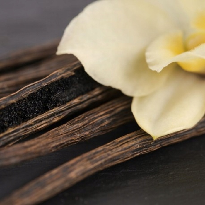 Парфумована вода Yodeyma Amira, 100 мл