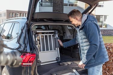 Тріксі переносна клітка для собак, алюміній, срібна, розмір M (53x61x74 см) - стабільна, тиха, з безпечним замком та неслизьким килимком