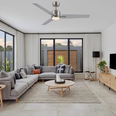 Стеляний вентилятор Newday з дерева білого кольору, 122 см з підсвіткою та пультом керування. Тихий вентилятор на стелю з лампою, регульована яскравість, DC мотор, реверсивний режим для спальні та вітальні (122-silber-holz)