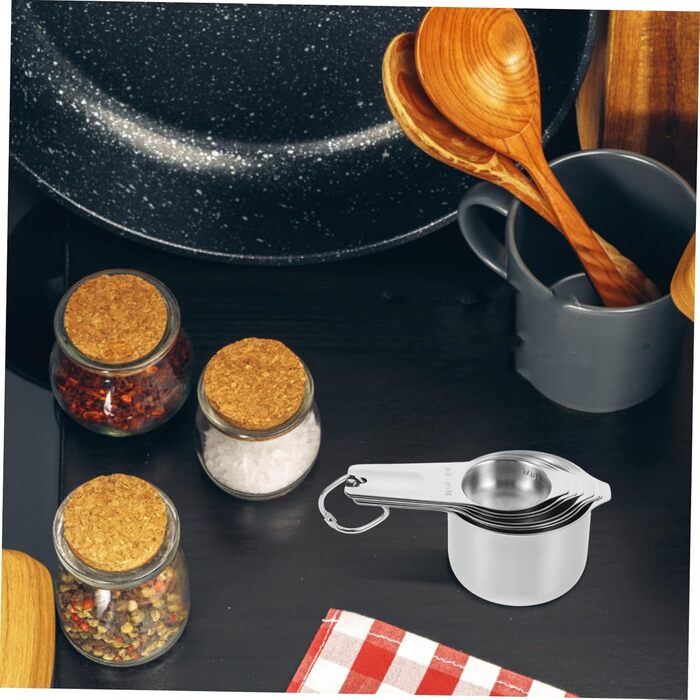 Cieeo 4-Piece Baking Tool Set: Measuring cups, spices, help, bowls, measurement, teaspoons, measuring spoons, bottle, simple cooking spoon, teacup measuring, cup for measuring, stainless steel, silver.