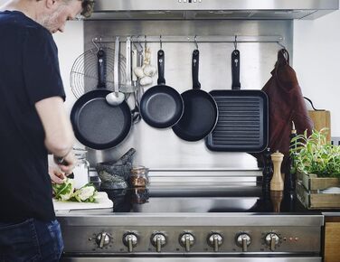 Керамічна гриль-плита GreenPan Andorra 28 см, антипригарна, PFAS-free, для індукції та духовки, чорна