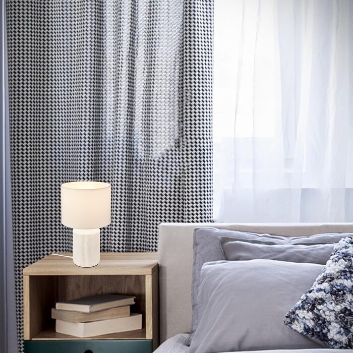 Торшер BRILONER з тканинним абажуром, вимикачем на кабелі, керамічним цоколем, 15x28 см (ДxВ), білий