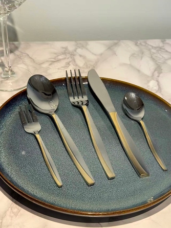 Набір столових приборів у кейсі-валізці, нержавіюча сталь, 72 предмети на 12 осіб