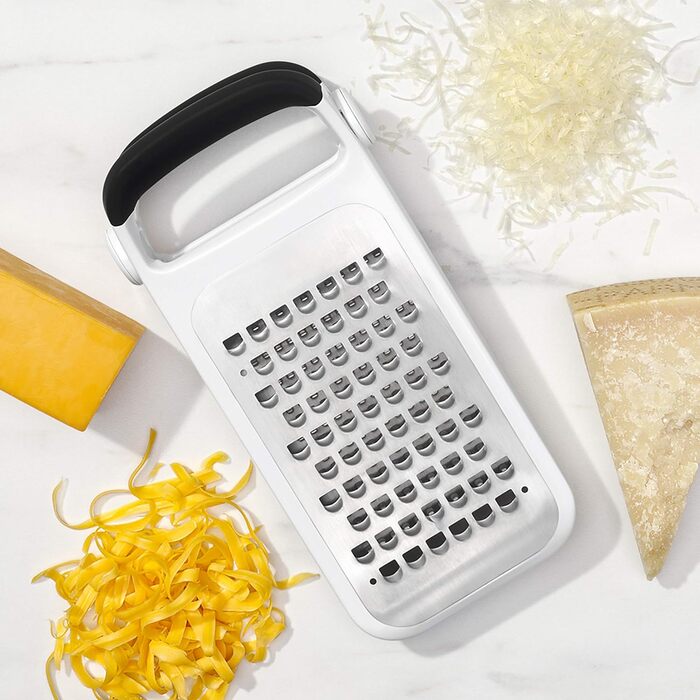 OXO Good Grips Чотирикутна тертка з підсітником з штампованої нержавіючої сталі – для овочів та іншого (подвійна тертка)