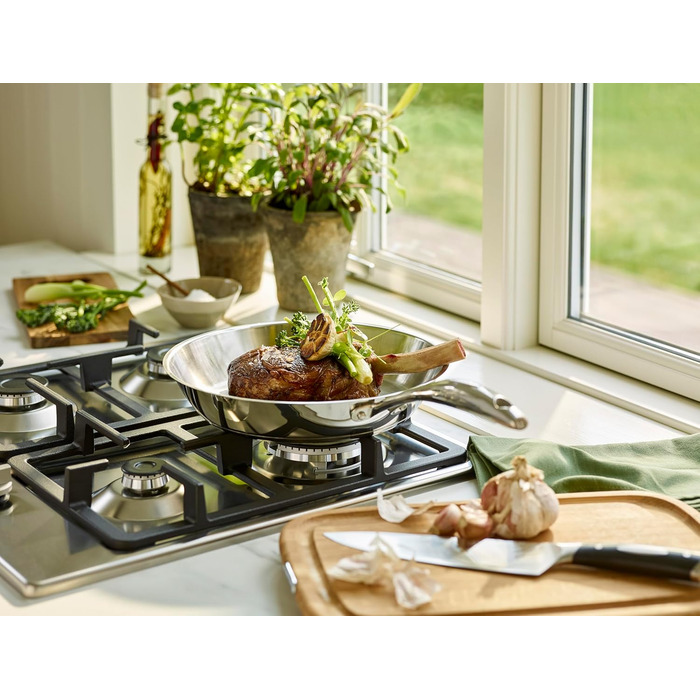 Набір сковорідок SCANPAN STS з нержавіючої сталі 20+28 см | Багатофункціональні сковороди з індукційним дном та алюмінієвим ядром, похилі борти | Сковороди для всіх типів плит | Можна використовувати в духовці (28 см)