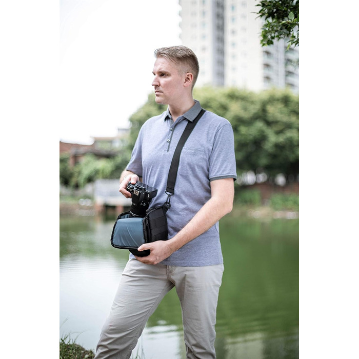 Сумка для камери Bodyguard Colt для дзеркальних фотокамер Nikon та Canon (D800, D3500, D5300, D5600, D7500, EOS 2000D, 4000D, 750D, 200D, 77D, 80D) чорного кольору