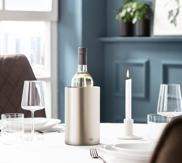 alfi SECCO, Stainless steel bottle cooler for 0.70 to 1l bottles, wine, sparkling wine. Keeps drinks cool without condensation or ice cubes, keeping drinks refreshingly cold until the very last drop. Drinks are dishwasher-safe and BPA-free (Champagne Mat, cylindrical)
