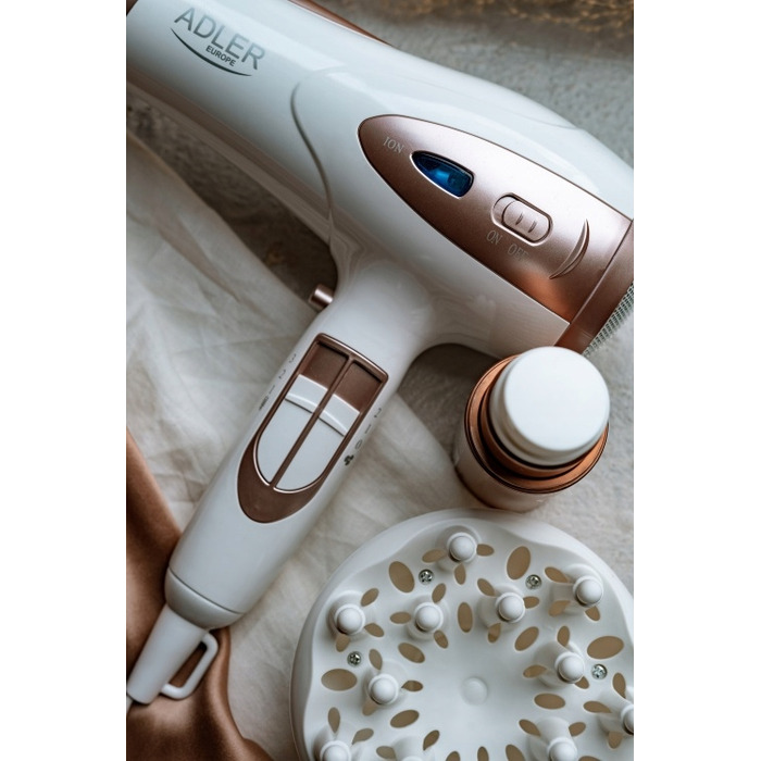 Потужний фен для волосся з іонізацією, дифузором, регулюванням потоку повітря та режимом холодного обдуву