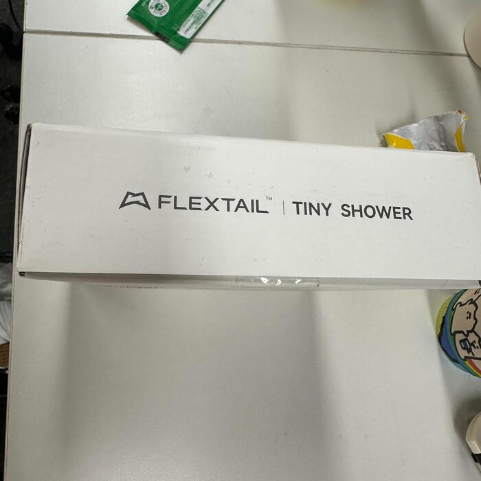Портативна душ FLEXTAILGEAR Tiny Shower для кемпінгу та подорожей: 2.2м шланг, USB-C зарядка, 2 режими економії води