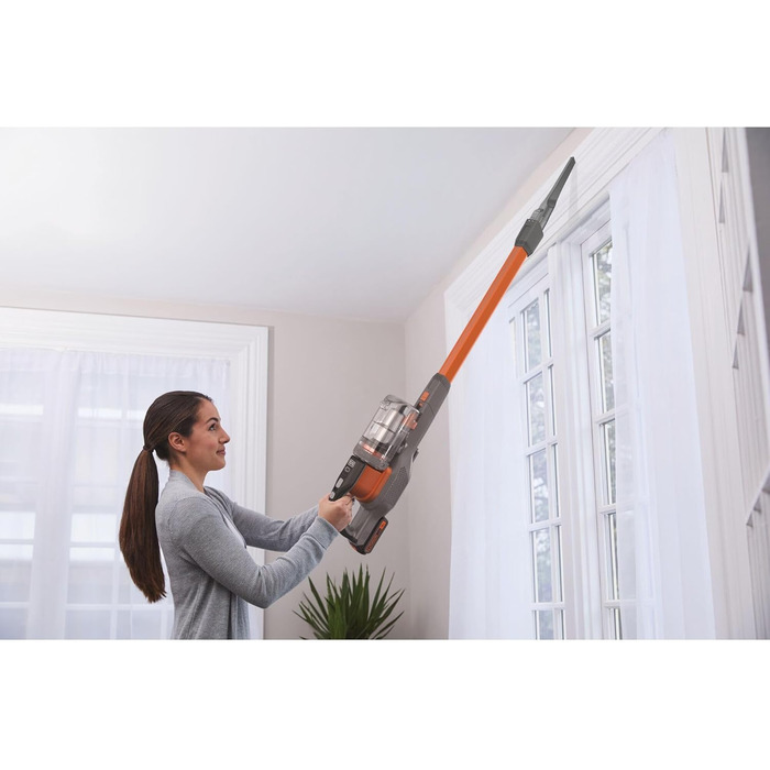 Бездротовий акумуляторний пилосос Black+Decker 4-в-1 BHFEV182C (18V, 2.0Ah) з електрощіткою, для підлоги та ручного використання, з насадкою для щілин, акумулятором, зарядним пристроєм та настінною підставкою, Titanium/Orange