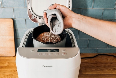 Хлібопічка Panasonic Croustina, біла, 700 Вт