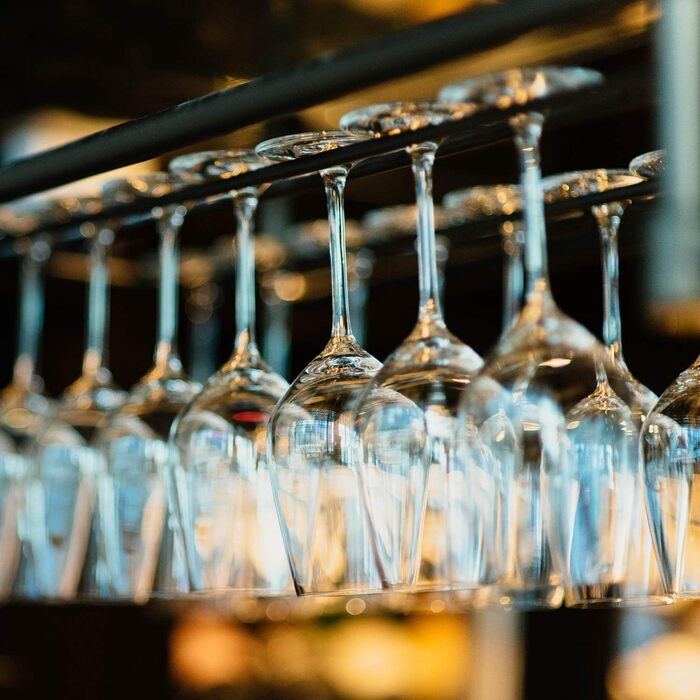 Тримач для келихів з металу, 4 шт., 40 см - для бару, кухні, ресторану