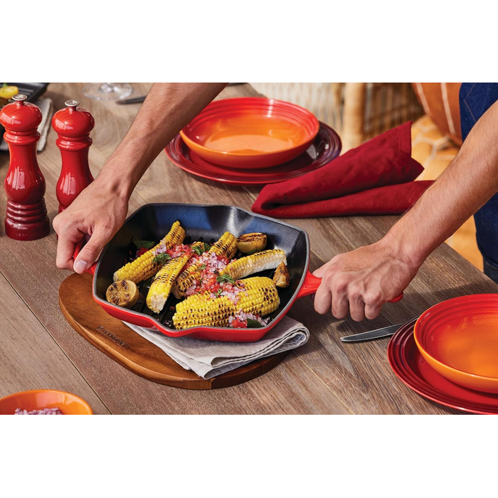 Le Creuset Signature чавунна гриль-сковорода квадратна 26 см, для всіх плит, індукція, 2,86 кг, червона