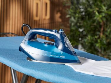 Braun TexStyle 7 Pro Steam Iron SI 7160 BL - Iron with Freeglide 3D sole, vertical steam, 3000 watts, Blue