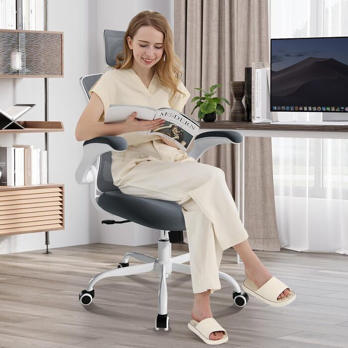 Коламі - ергономічне крісло для офісу з сітчастою спинкою, регульованою підголівником та поперековою підтримкою, підйомними підлокітниками, функцією гойдання та фіксації положення, регульоване по висоті, поворотне (сірий)