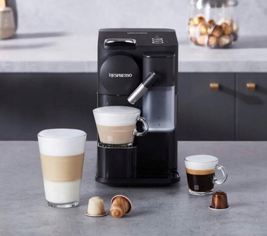 Капсульна кавомашина з капучинатором De'Longhi Lattissima One, 19 бар, чорна