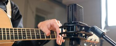 LCT 440 Pure - XLR конденсаторний мікрофон з 1' капсулою: ідеальний для вокалу, інструментів, подкастів та стрімінгу. У комплекті: мікрофонна павутина, поп-фільтр, вітрозахист та транспортна сумка.