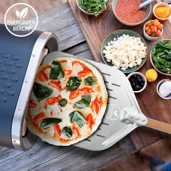 EVERGREEN BERLIN® - Pizza Peel - THE ORIGINAL - Perforated Pizza Peel - Pizza Lifter made of Aluminum and Beechwood - Perforated Pizza Shovel for Pizza Passion - Pizza Turner - Pizza Shovel - Pizza Peel