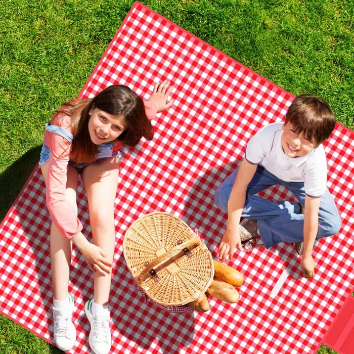 Водонепроникна пікнікова ковдра WAIZHIUA 200x200 см для пляжу, кемпінгу та відпочинку на природі (червона)