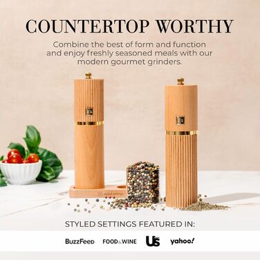 Набір для солі та перцю Styled Settings – 2 шт. ручні млини з регульованим керамічним жорном та дерев'яною підставкою. Ідеальний подарунок (бук).