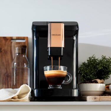 Автоматична кавомашина Cecotec Cremmaet Macchia Black Rose, 1350 Вт, 19 бар, з термоблоком і вбудованим млином, автоматичне очищення