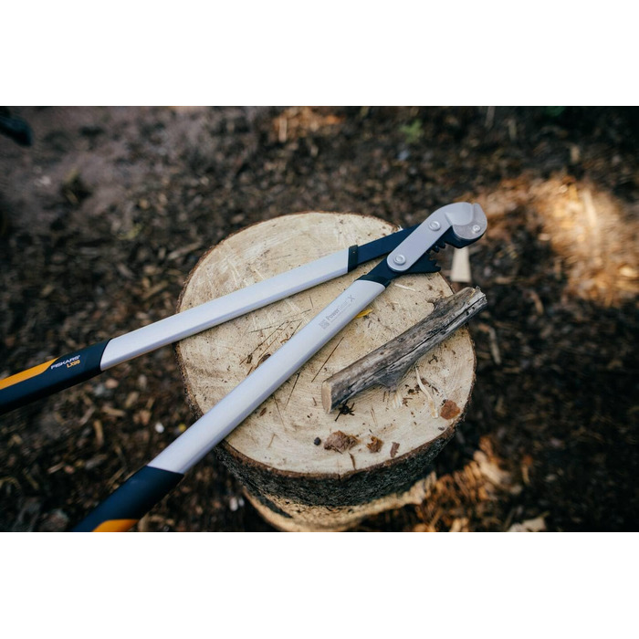 Секатор Fiskars PowerGearX LX99-L для сухої та твердої деревини, 80 см, антипригарне покриття, загартована сталь, чорний/помаранчевий