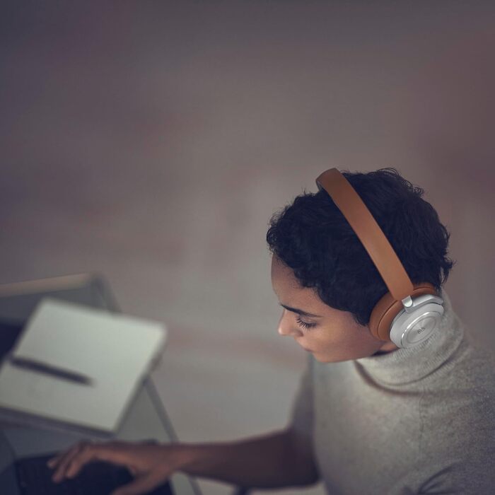 Bang & Olufsen Beoplay HX Timber: Бездротові навушники Bluetooth з шумозаглушенням, до 40 годин роботи, 6 мікрофонів для музики та роботи