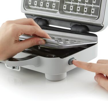 Breville DuraCeramic Waffle Maker, Easy-to-clean waffle maker with non-stick coating and deep, removable plates, White and Stainless Steel [VST072X]