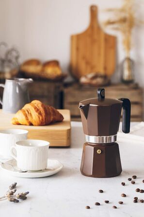 Monix New Cream - кавомашина італійського виробництва, 12 чашок, для всіх типів кухонних плит (в т.ч. індукційних)