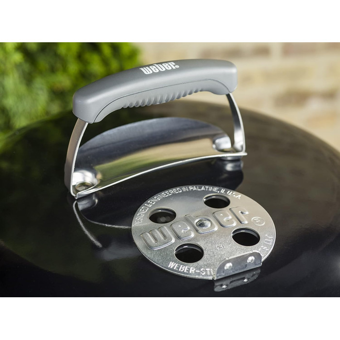 Вугільний гриль Weber Classic Kettle 47 см, порцелянове емалювання, з термометром і колесами, чорний