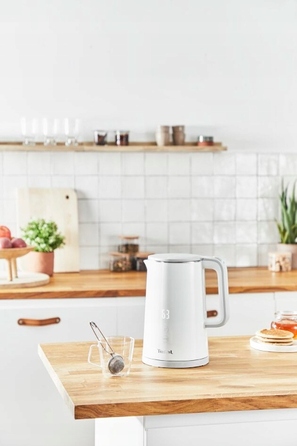 Електричний чайник Tefal KO693110, 1800 Вт, 1,5 л, білий
