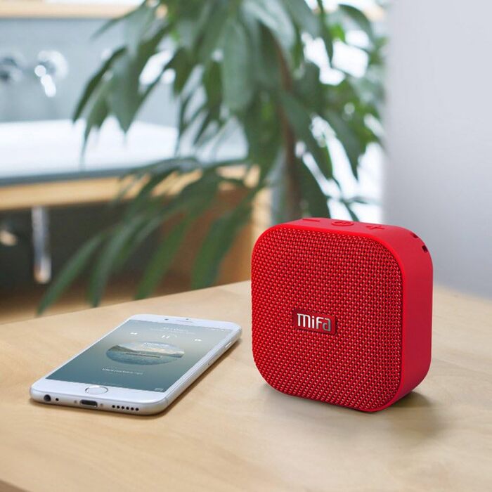 Портативна Bluetooth колонка MIFA A1 Mini: Водонепроникна (IP56), TWS, 15 годин, Чорний