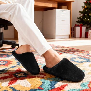 Жіночі плюшеві домашні тапочки Snug Leaves з штучним хутром та меморі-піною (38/39 EU, Чорний)