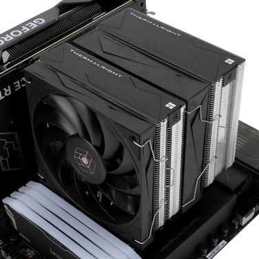 Активне охолодження процесора Thermaltake Royal Knight 120