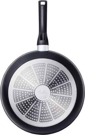 Набір сковорідок Fissler: Catania 24 см (нержавіюча сталь, без покриття) та Cenit 28 см (алюміній, з антипригарним покриттям), для індукції