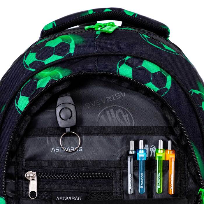 Багатовідсінковий шкільний рюкзак AstraBag (20 л) з принтом «Футбол», чорний/зелений