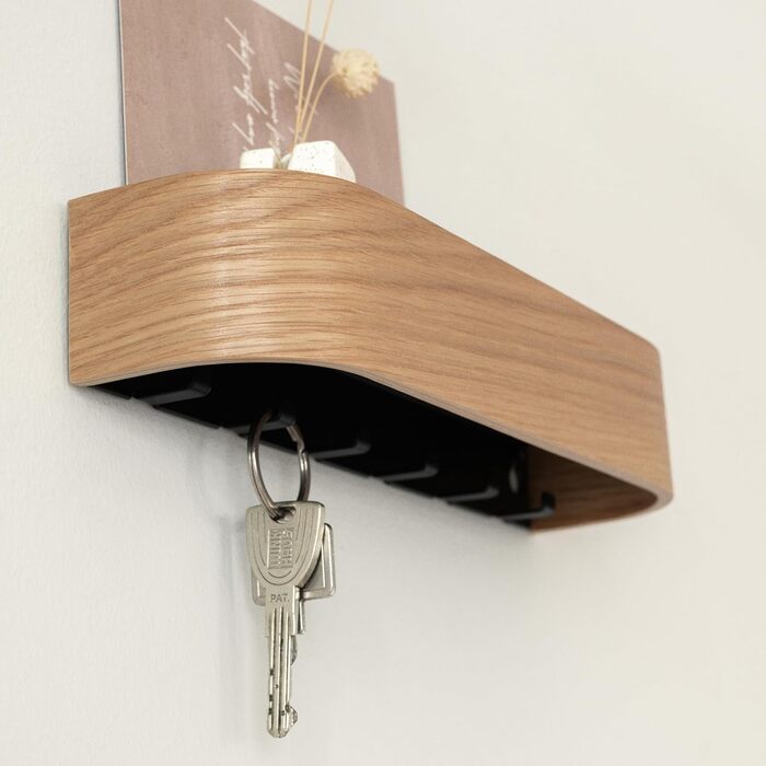 Kazai. Key board 'Fyndig' | Minimalist key hook design from Berlin | Modern key holder with shelf made of wood | Key shelf as hallway furniture for the wall | Oak, white (Oak)