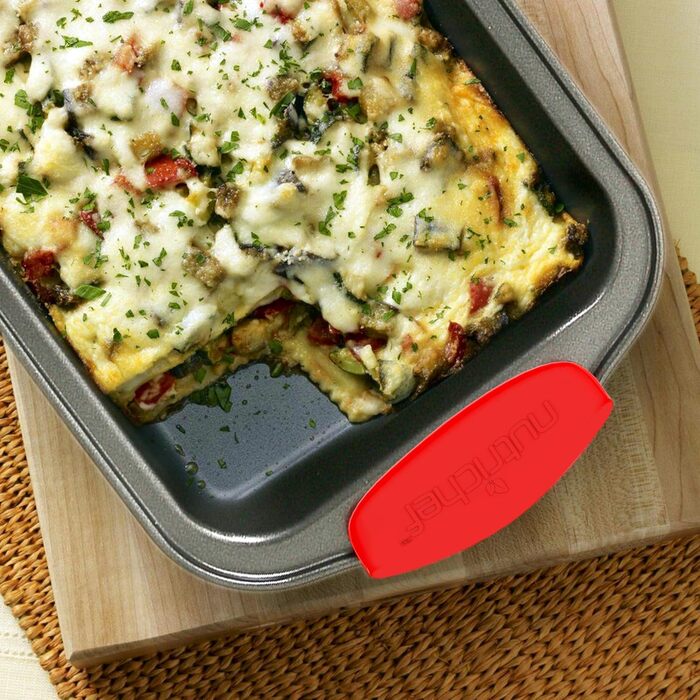 Набір форм для випічки NutriChef 8 шт. з антипригарним покриттям, включає: кексова форма, форма для піци, роз'ємна форма та інше. Підходить для духовки, миється в посудомийній машині, можна складати. Без PFOA, PFOS та PTFE.