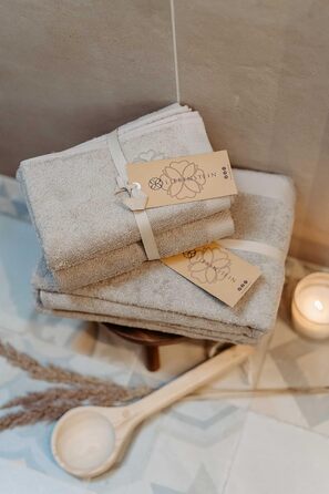 Liebenstein® Premium Towel Set - in beige - 2 shower towels 70x140 cm and 2 hand towels 50x100 cm made of finest cotton with 550 g/m² - exceptionally soft and absorbent