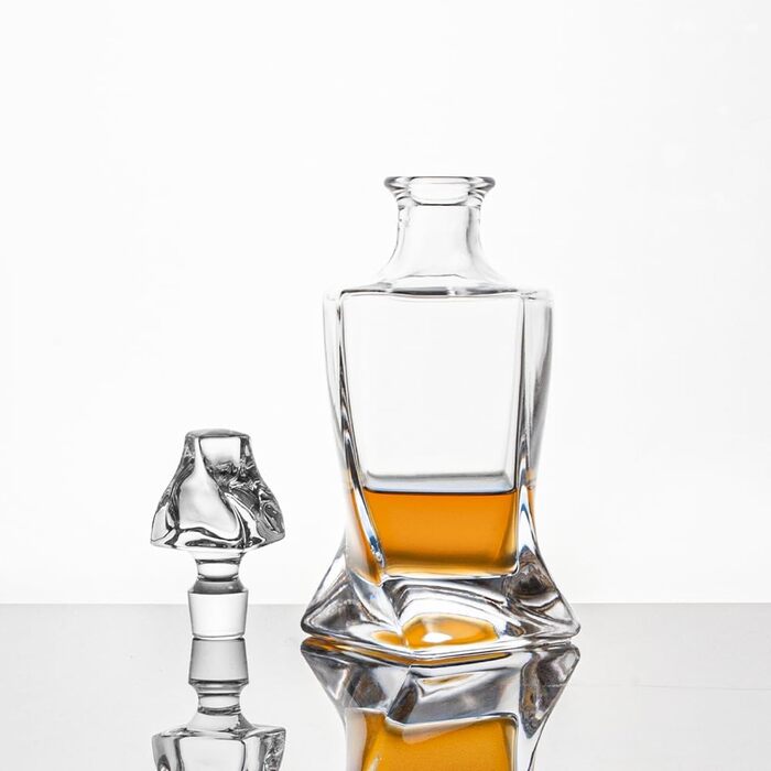 Square Whiskey Decanter Set with 2 Glasses in Gift Box - Scotch, Whiskey & Wine Decanter for Men & Women