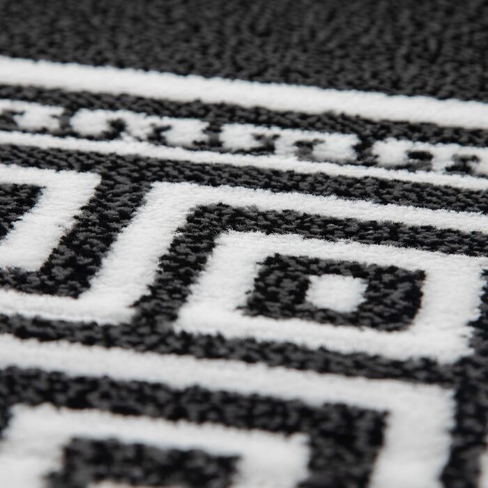 Килим для вітальні, спальні, їдальні, коридору, кухні. Сучасний килим з малюнком у клітинку, м'який, з коротким ворсом, легкий у догляді. Чорний, 140 x 200 см