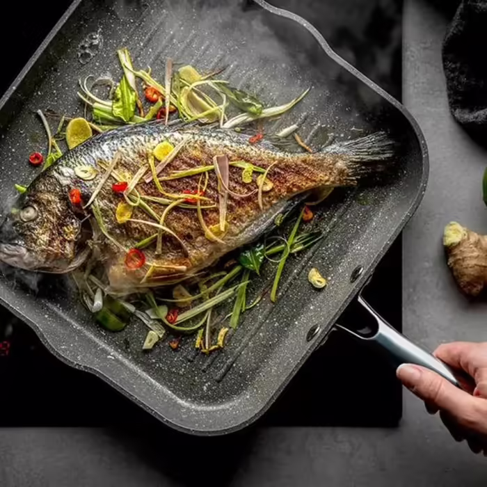 Stellar Rocktanium SP56 - Grill Pan with robust QuanTanium non-stick coating - dishwasher & oven-safe - induction-compatible - 10-year non-stick warranty - 26 cm